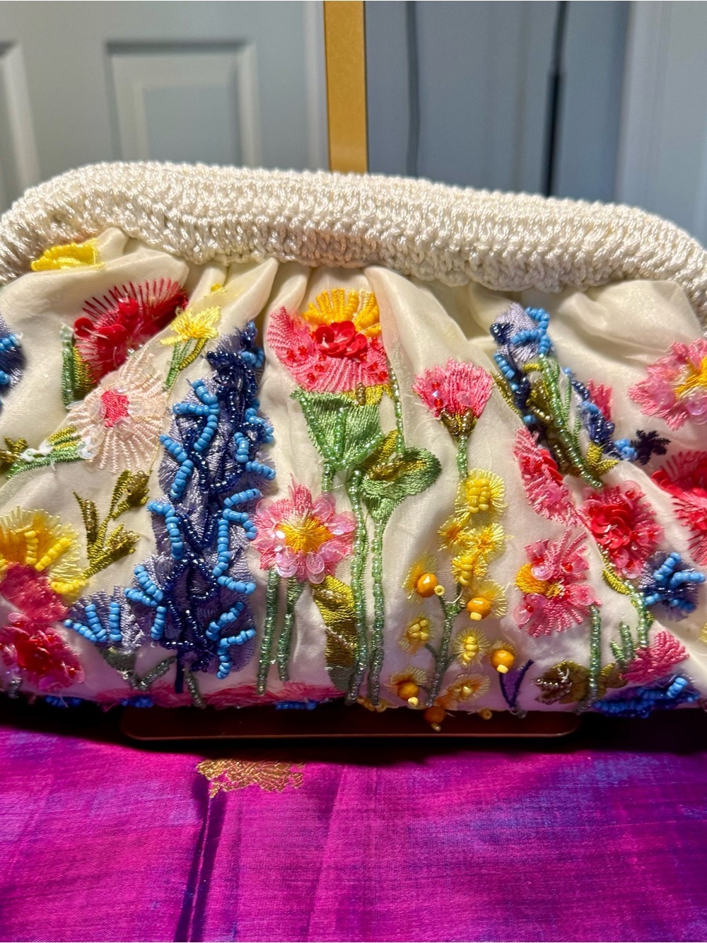 NWT Handcrafted Floral Embroidered Satin Clutch Elegant Wedding Guest Bag - Picture 2 of 6